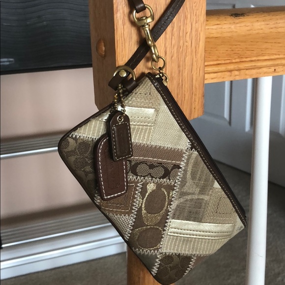 Coach wristlet - Picture 1 of 4